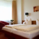 Teuchelwald 4*