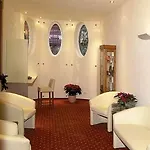 فندق Teuchelwald فرودنستاد