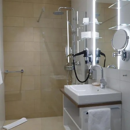 Teuchelwald מלון