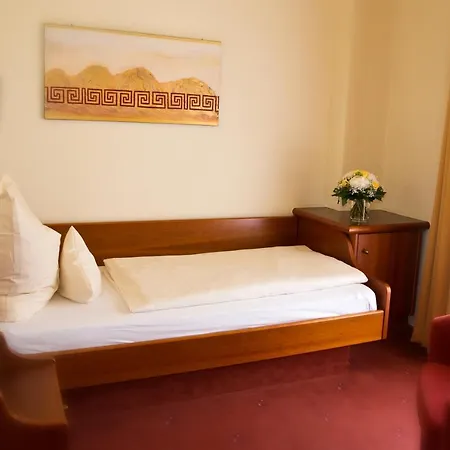 מלון Teuchelwald פרוידנשטאדט