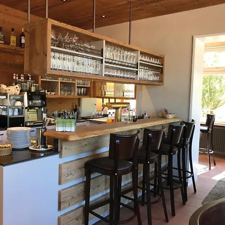 Teuchelwald מלון