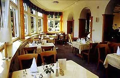 Teuchelwald מלון 4*