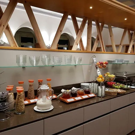 Teuchelwald מלון 4*